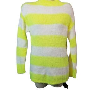 SWEATER SALE 3/$30 Abound Lime Green & Cream‎ Brushed Sweater Size XS